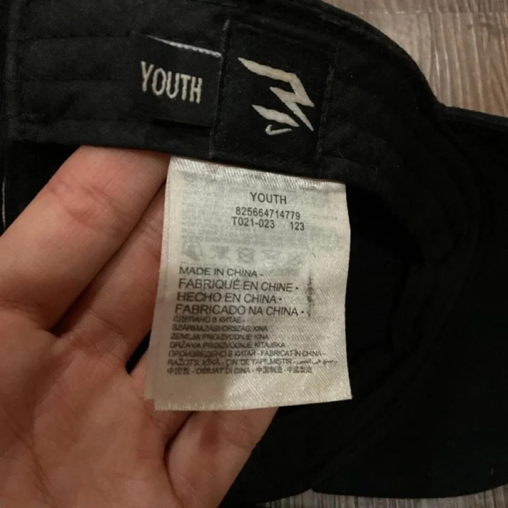 N/A nike black